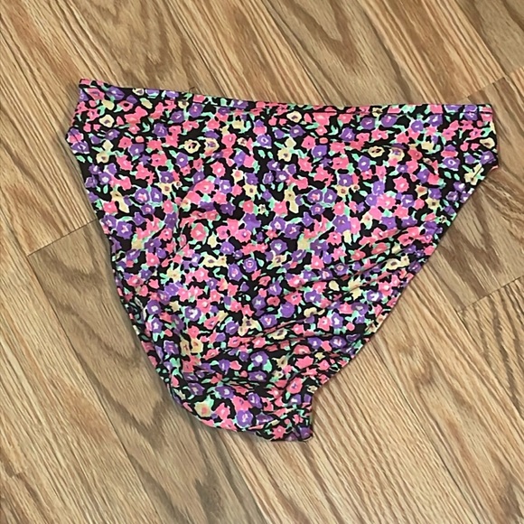 90s Bikini, Bandeau Top, High Rise Bottoms, Bright Floral, Small - Picture 6 of 7